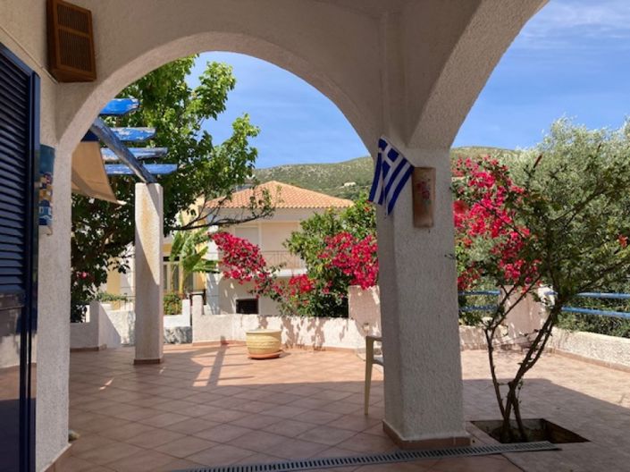 Image No.1-2 Bed House for sale