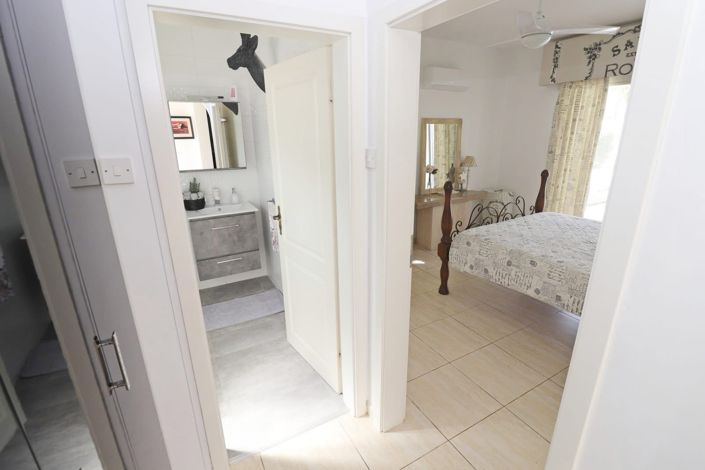 Image No.11-3 Bed Villa for sale