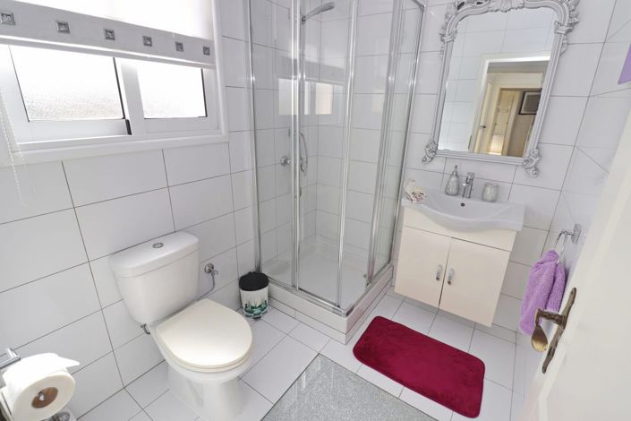 Image No.9-3 Bed Villa for sale