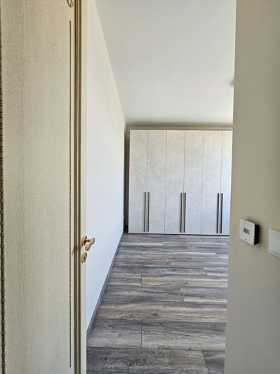 Image No.27-3 Bed House for sale