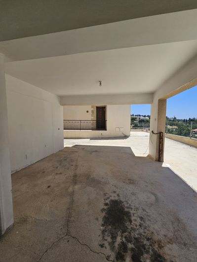 Image No.20-2 Bed Apartment for sale