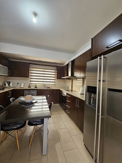 Image No.18-3 Bed House for sale