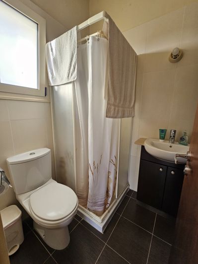 Image No.27-3 Bed House for sale