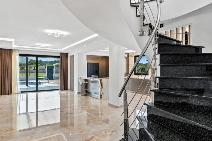 Image No.31-5 Bed Villa for sale