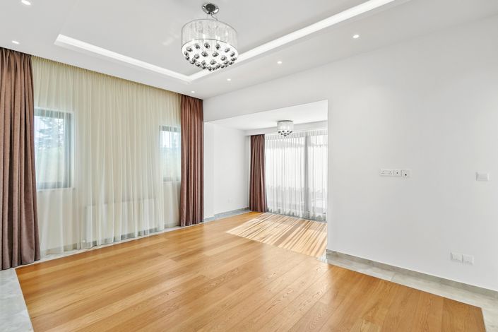 Image No.32-5 Bed Villa for sale