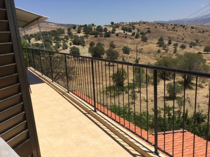 Image No.10-9 Bed House for sale