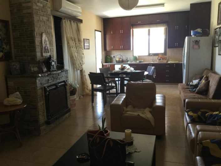 Image No.11-9 Bed House for sale