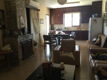 61538-house-for-sale-in-agia-marina-kelokedar