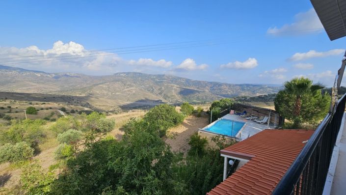 Image No.5-9 Bed House for sale