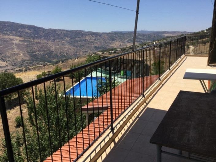 Image No.7-9 Bed House for sale