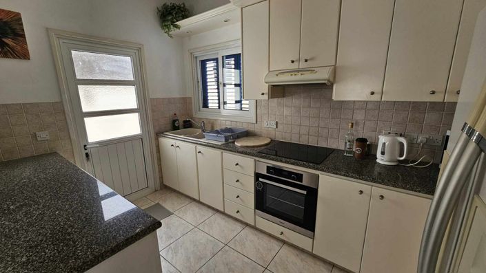 Image No.15-3 Bed House for sale