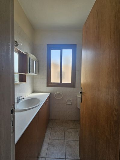 Image No.13-3 Bed House for sale