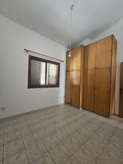 Image No.16-3 Bed House for sale