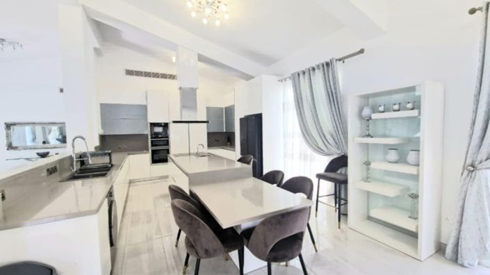 Image No.10-4 Bed House for sale