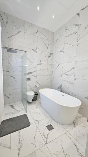 Image No.33-4 Bed House for sale