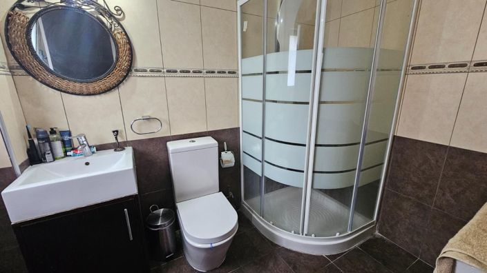 Image No.32-5 Bed Villa for sale