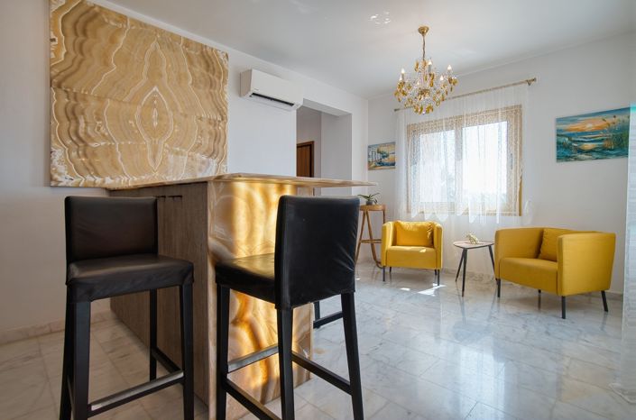 Image No.10-4 Bed Villa for sale