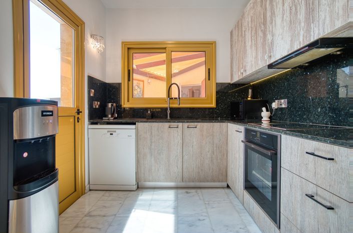 Image No.14-4 Bed Villa for sale