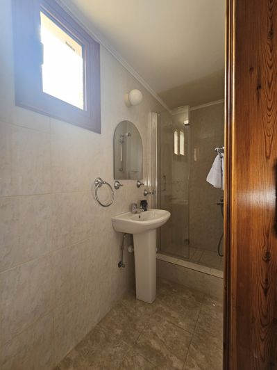 Image No.21-3 Bed Villa for sale