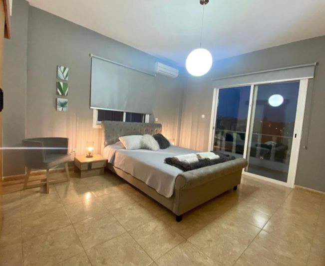 Image No.45-5 Bed Villa for sale