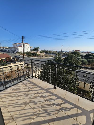 Image No.19-4 Bed House for sale