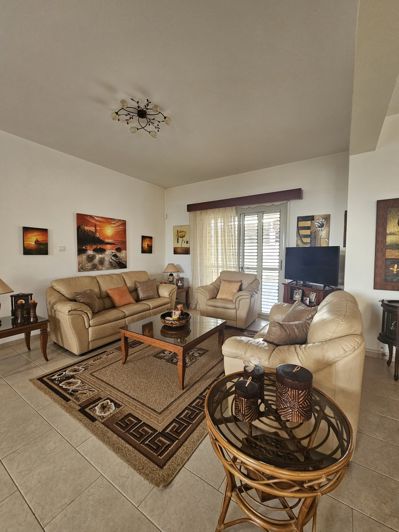 Image No.38-4 Bed House for sale