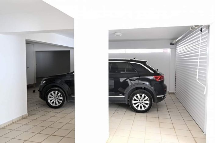 Image No.19-5 Bed House for sale