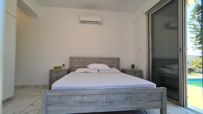 Image No.17-2 Bed House for sale