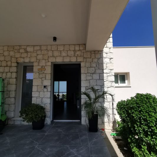 Image No.31-4 Bed House for sale