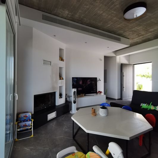 Image No.6-4 Bed House for sale