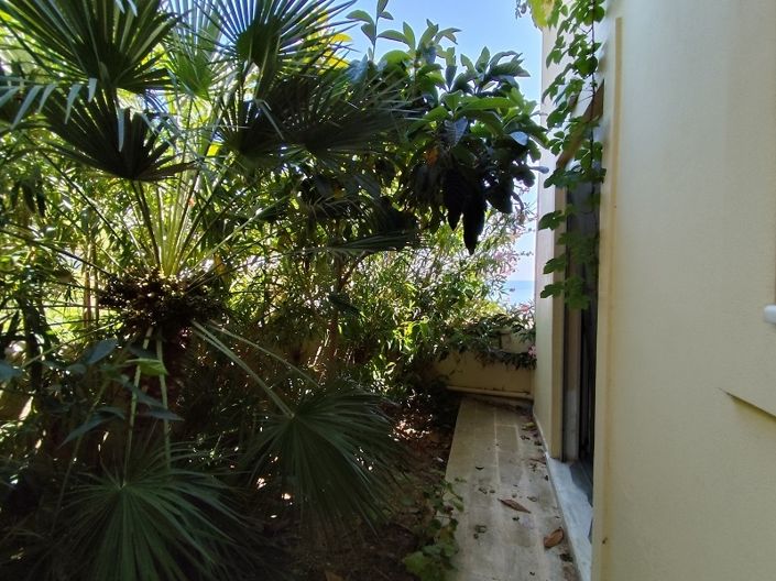 Image No.21-2 Bed Apartment for sale