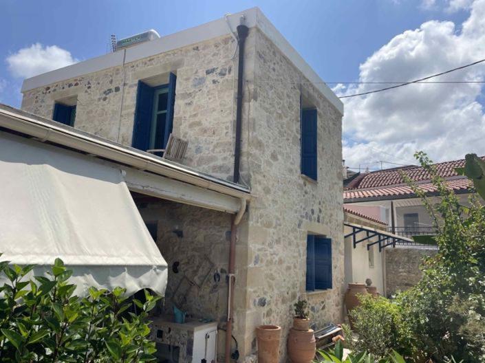Image No.1-2 Bed House for sale