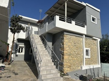 1 - Pigi, House