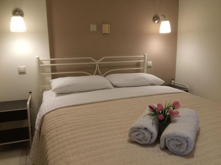 Image No.13-3 Bed House for sale