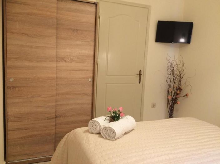 Image No.15-3 Bed House for sale