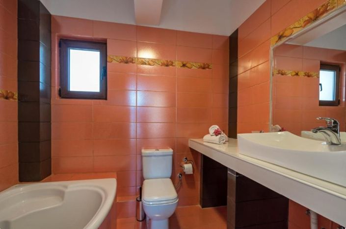 Image No.14-4 Bed Villa for sale