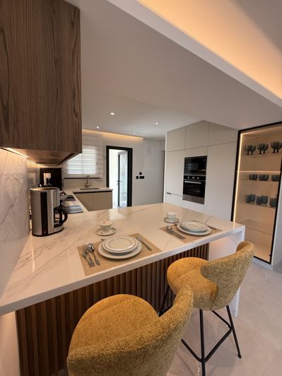 Image No.17-2 Bed Apartment for sale