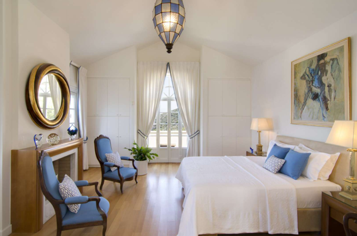 Image No.16-8 Bed House for sale