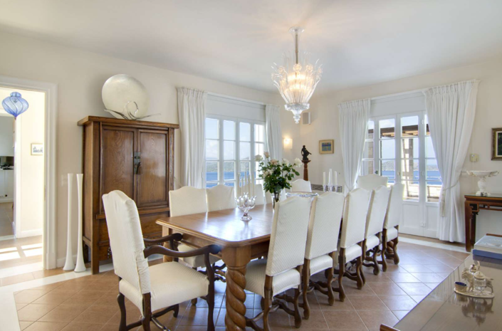 Image No.18-8 Bed House for sale