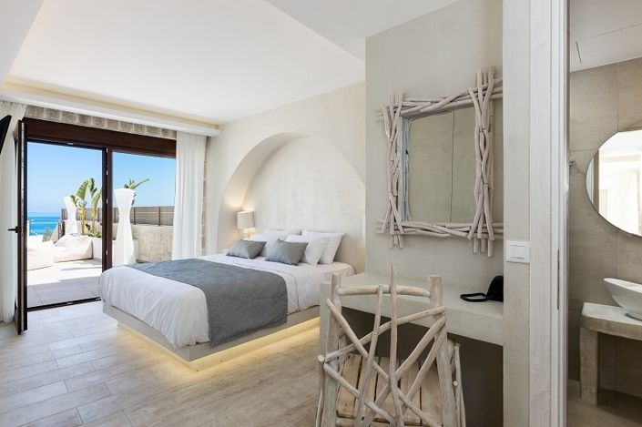 Image No.12-6 Bed Villa for sale