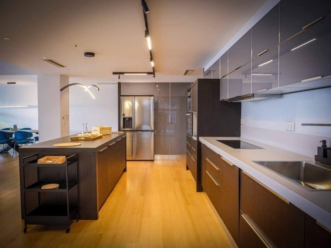 Image No.20-6 Bed House for sale