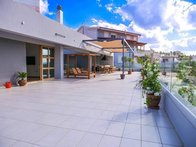 Image No.6-6 Bed House for sale