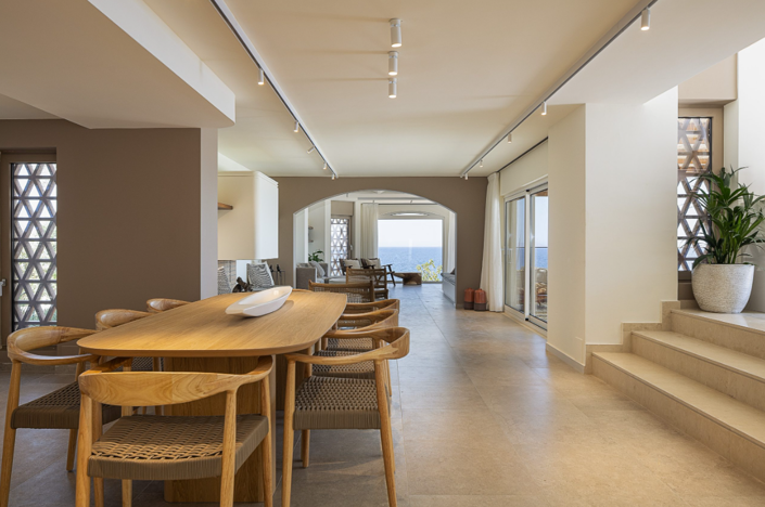 Image No.9-5 Bed House for sale