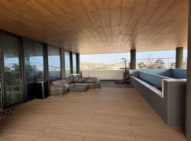 Image No.19-3 Bed Property for sale