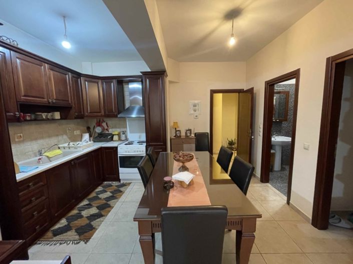 Image No.3-5 Bed House for sale