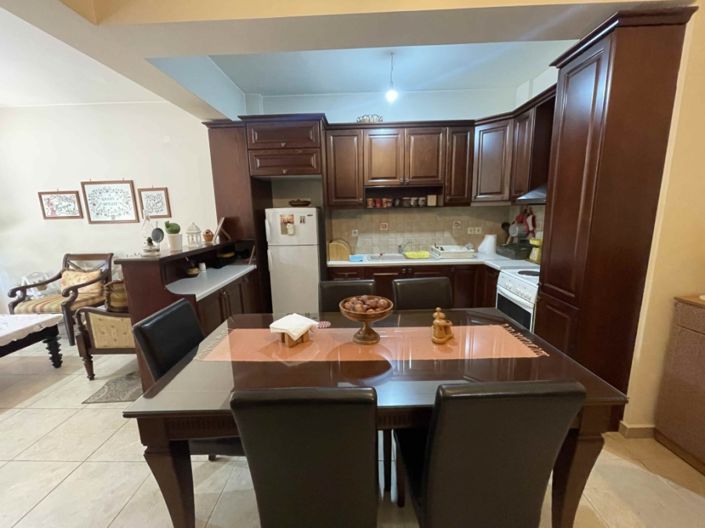 Image No.4-5 Bed House for sale