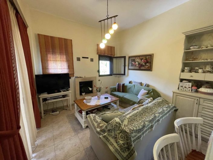 Image No.9-5 Bed House for sale