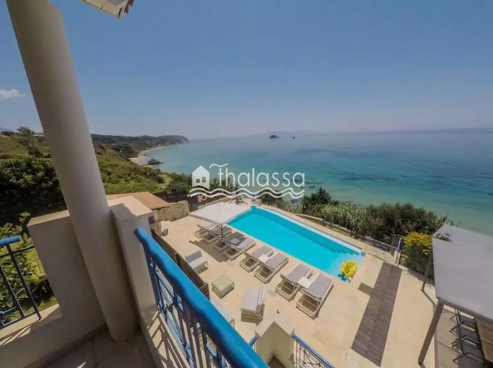 Image No.1-4 Bed Villa for sale