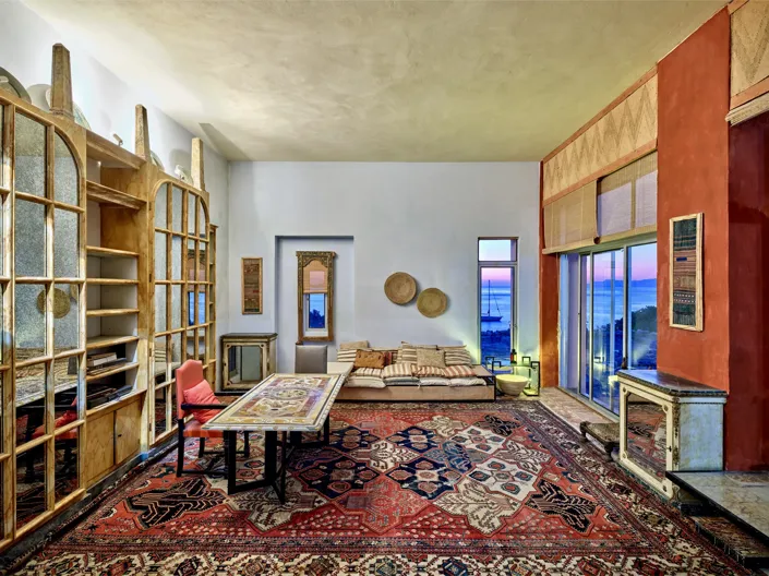 Image No.12-8 Bed House for sale