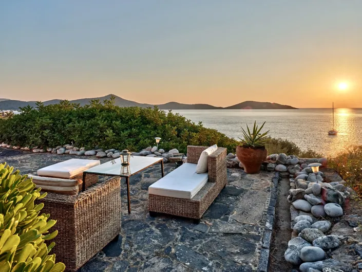 Image No.2-8 Bed House for sale